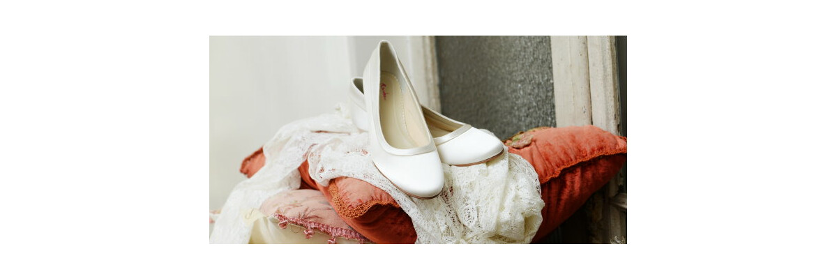 Brautschuhe aus der Kollektion Elsa Coloured Schuhe - 